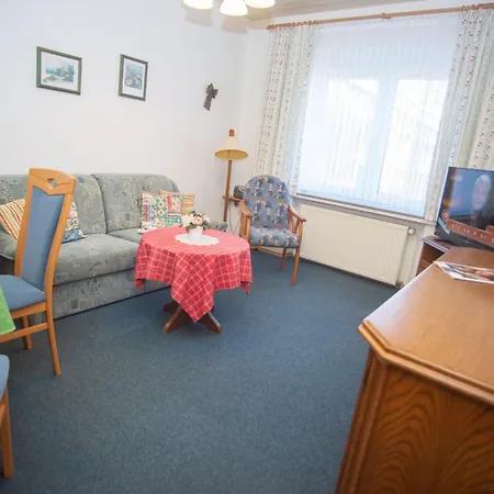 Haus Ufen Typ Drei *
